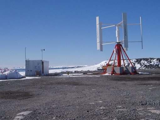 Installation et mise en service d’équipements à la base Dumont d’Urville, Antarctique